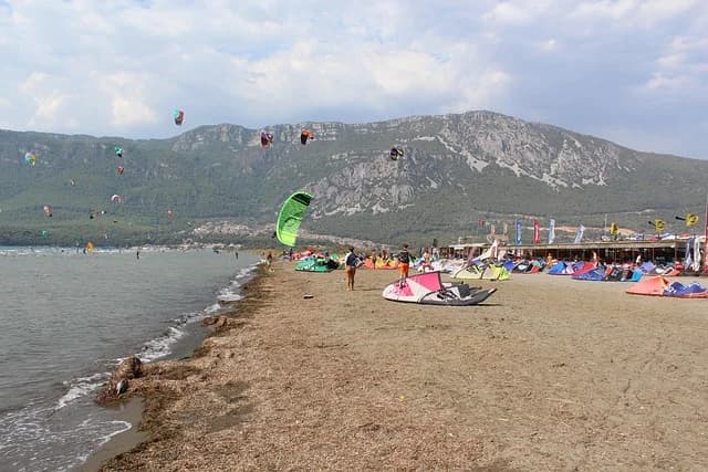 Urla kapak gorseli